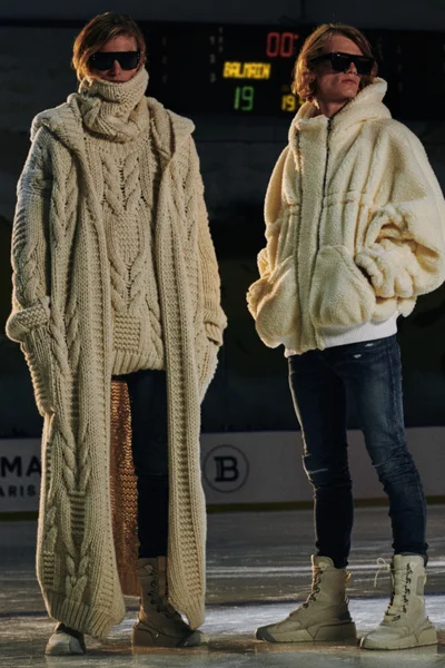 Look 2